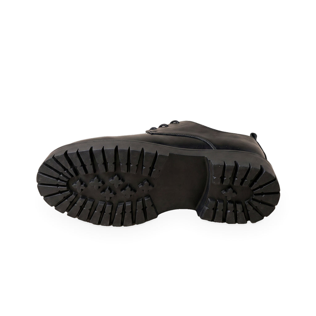 aveley-derby-Black-sole