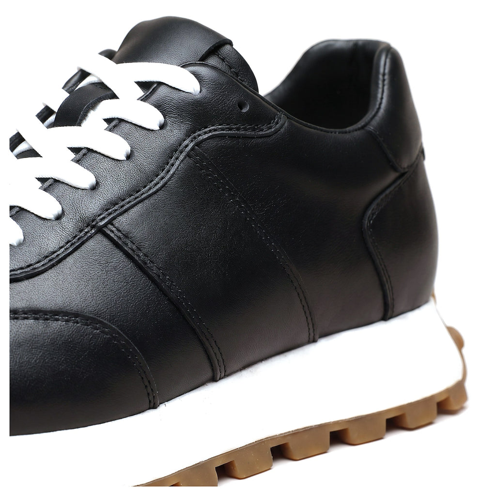 bramwell-court-sneaker-Black-macro