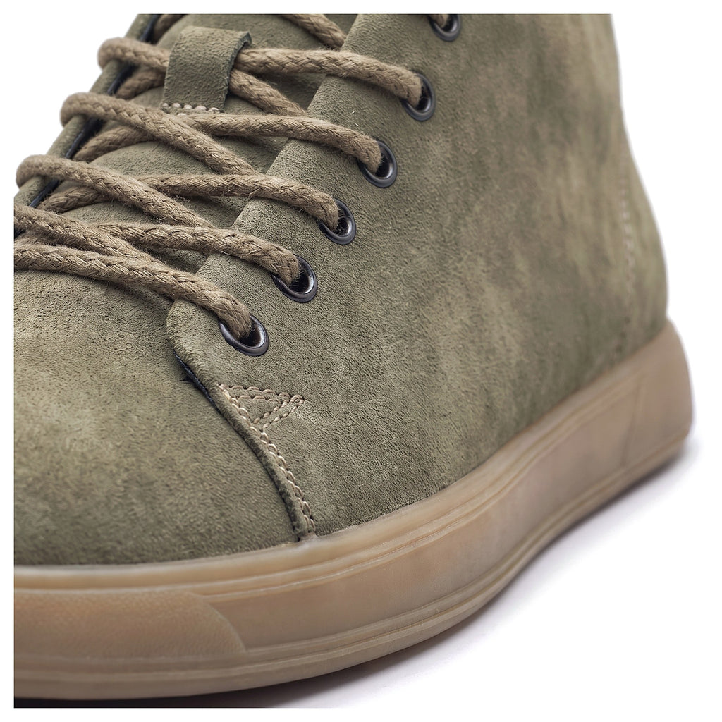 cleeve-court-sneaker-Olive-macro