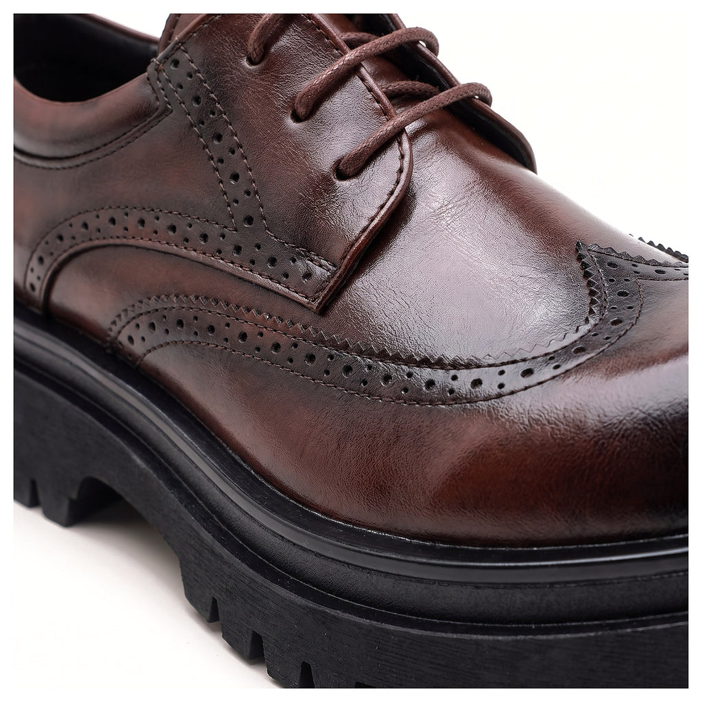 hensall-brogue-Brown-macro