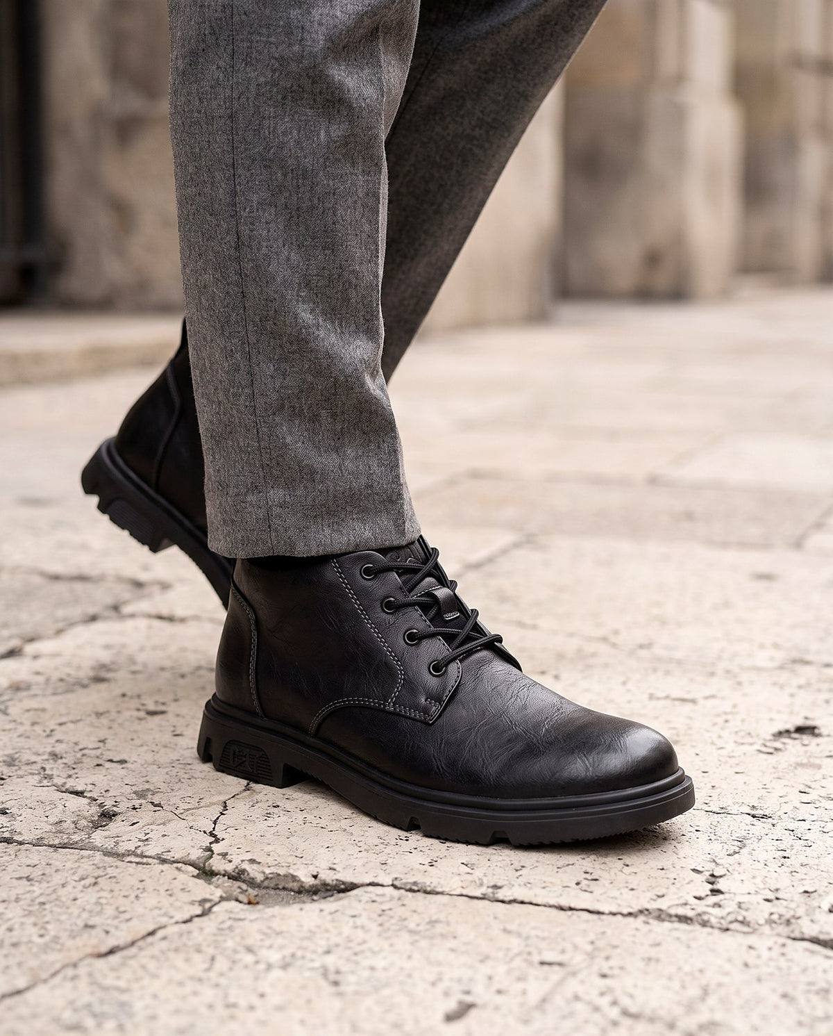 cranfield-lace-up-boot-lifestyle