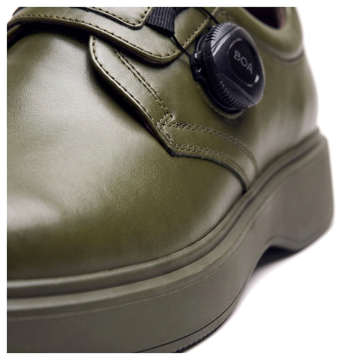 litton-derby-Olive-macro