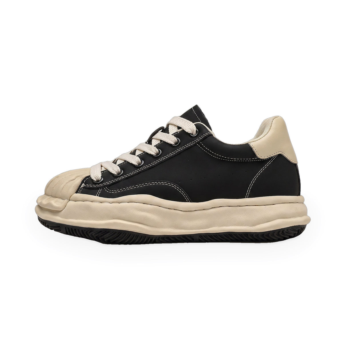 tarn-sneaker-Black-lateral